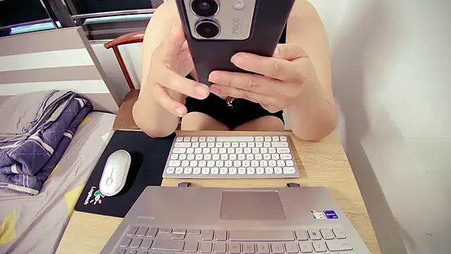 Hana_Mina's Webcam Show