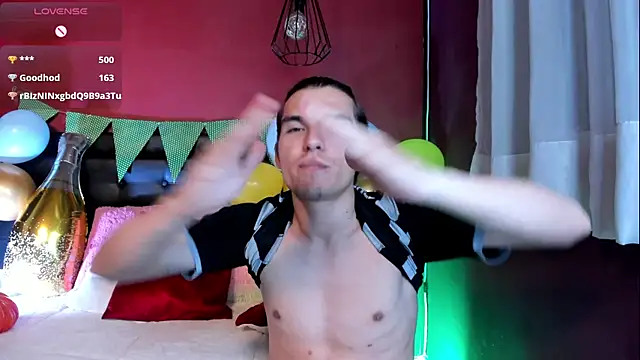 _Tattoo_Couple's Webcam Show