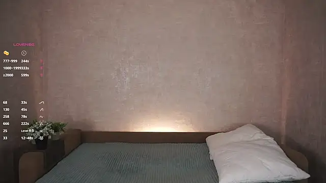 CwenEliot's Webcam Show