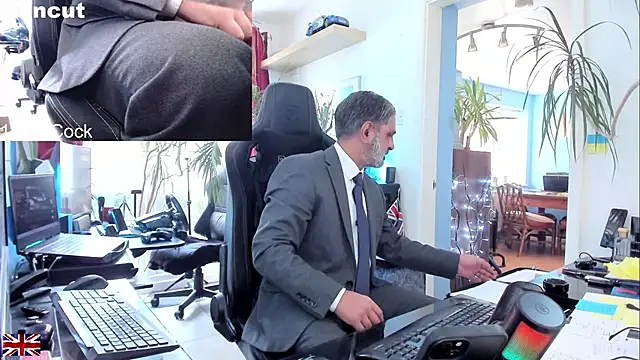 OnlineBossUK's Webcam Show
