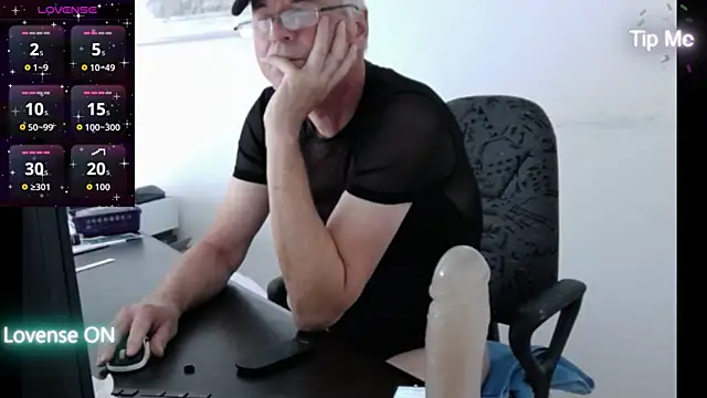 MrPondaro's Webcam Show