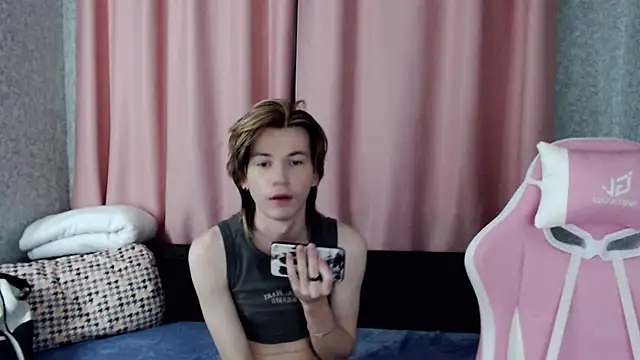 evan_reinhart's Live XXX Chat
