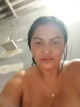 Horny-Mommy-Dirty Show in webcam