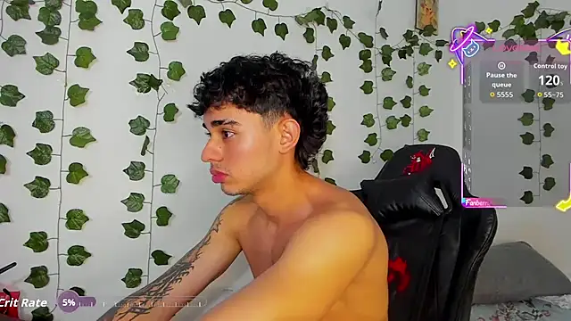 Noah_milleer's Webcam Show