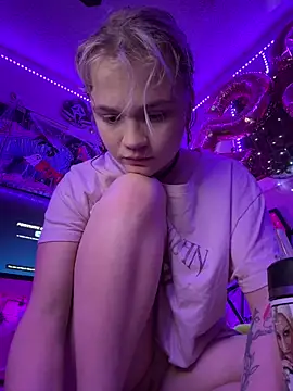 Cutiepiespanks' Webcam Show