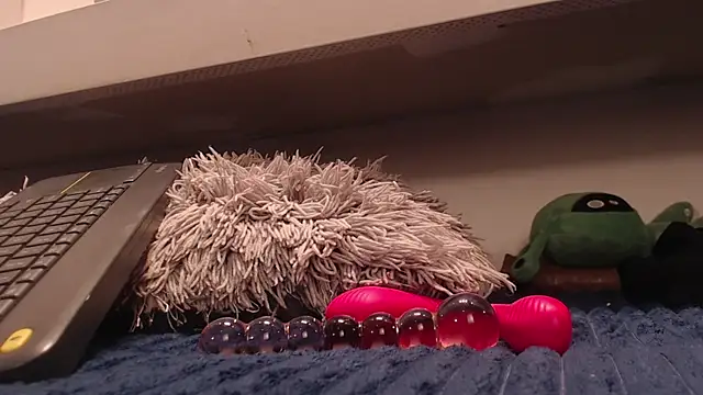 milu_w4llace's Live XXX Chat