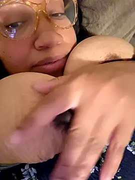 Adri-x's Live XXX Chat