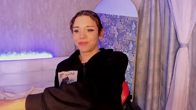 pixy_20 Adlı Modelin Canlı XXX Sohbeti