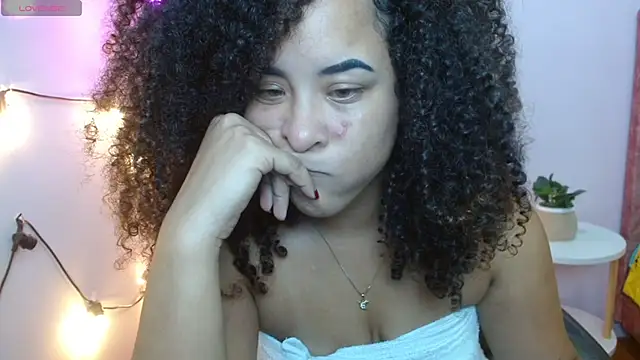 katty_bit Adlı Modelin Web Kamerası Şovu