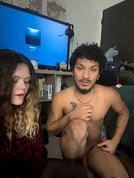 Starryluvvy23 Adlı Modelin Web Kamerası Şovu