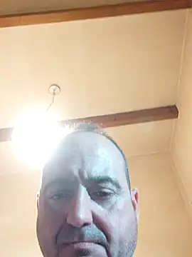 Pollagorda_34877's Webcam Show