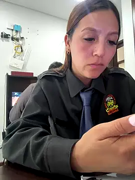 Emily-7_'s Webcam Show