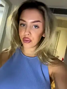 peachcindyy's Live Sex Cam Show