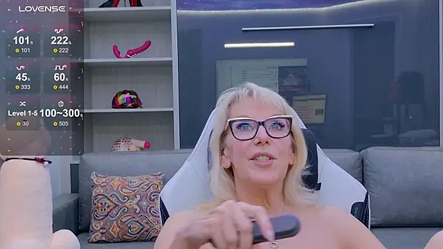 FitCougar's Webcam Show