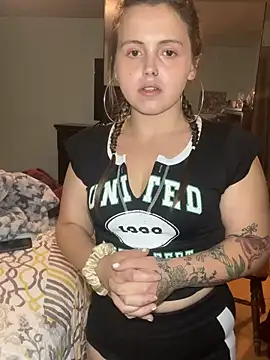 JuicyExxxperience's Webcam Show