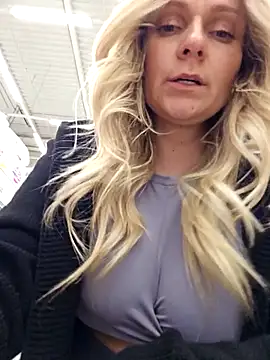 Bondgirl_013's Webcam Show