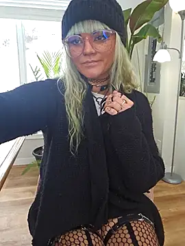 anyalikestosuck's Webcam Show