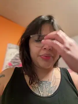 miacanela_xo's Webcam Show