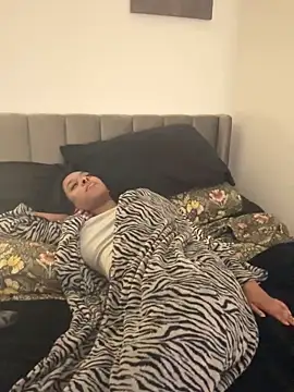 Your_Paris' Webcam Show