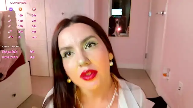 SirenSwitch's Webcam Show