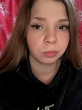 Zuli_Kiska's Webcam Show