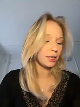 RollDolls' Webcam Show