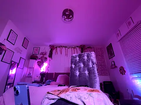 VixenCapri's Live Sex Cam Show