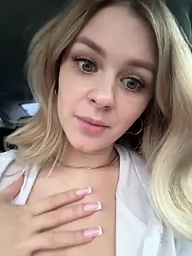 Love_Bri's Webcam Show