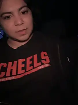 kimmiakiss22's Webcam Show