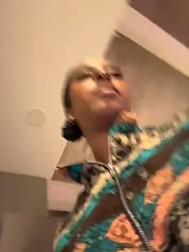 Your_Paris' Webcam Show