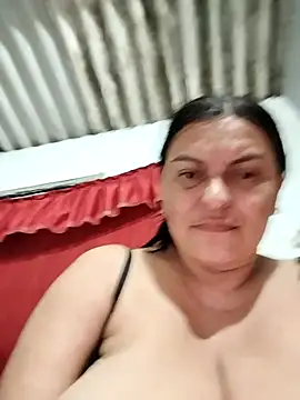 Horny-Mommy-Dirty's Webcam Show