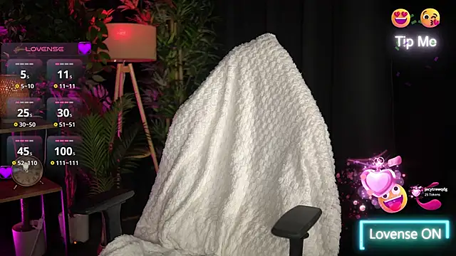 Velouraa's Webcam Show