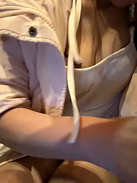 yourkeer's Live Sex Cam Show