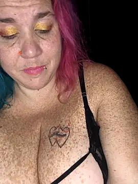 Courdles' Live Sex Cam Show