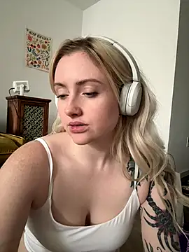 seeunexttuesday's Live Sex Cam Show