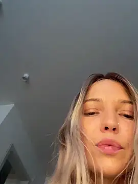 Adelina0001's Webcam Show