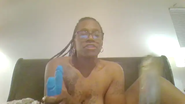 SweetParadise00 Adlı Modelin Canlı Seks Kamerası Şovu