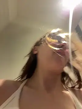 Pokazy przed seks kamerką na żywo – RinaCat