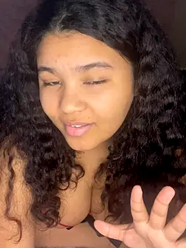 KittyLoroi's Webcam Show