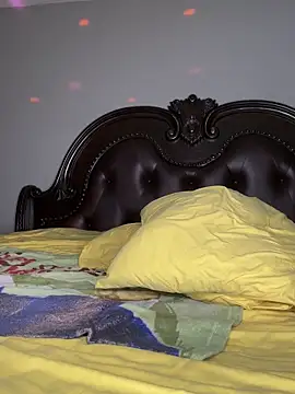 Show sexual ao vivo de RenaThickAss