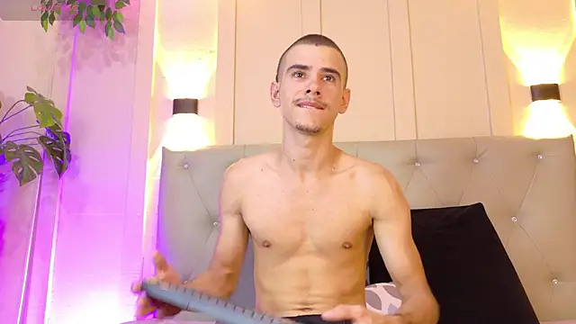 عرض كام cristal_antoni الجنسي المباشر