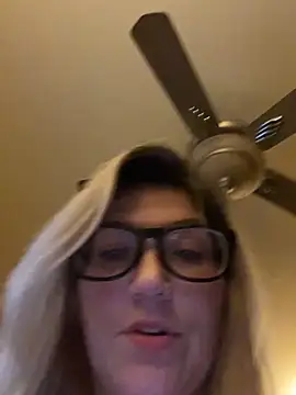 LittleMissEeve's Webcam Show