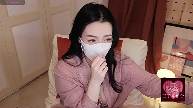 nayomi_34f 色情直播秀