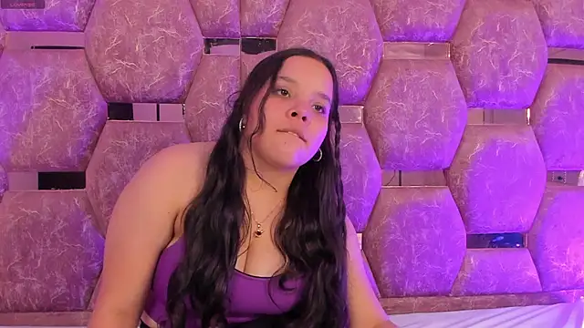 Živá kamerová sex show LilyPetite_