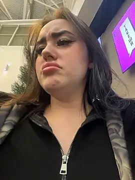 عرض كام KiraSunshine الجنسي المباشر