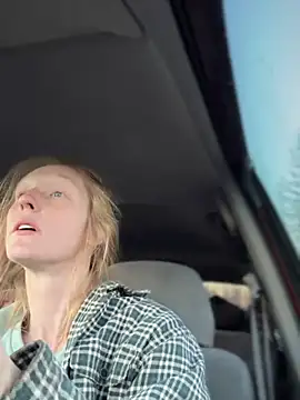 GoldenFlameGoddess' Webcam Show