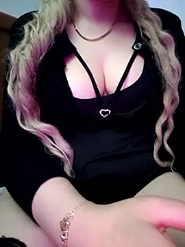 Sophie_BbC_Squirt Adlı Modelin Web Kamerası Şovu