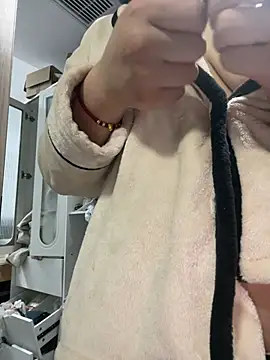 Cheating-wife 现场XXX聊天