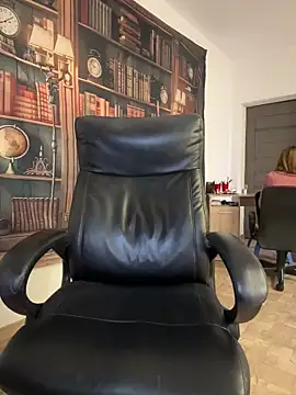 didihairypussy's Webcam Show