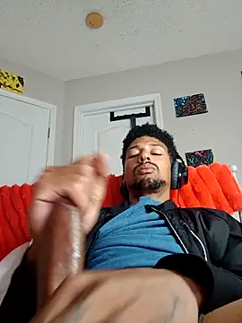 BigPrettyDick777's Webcam Show